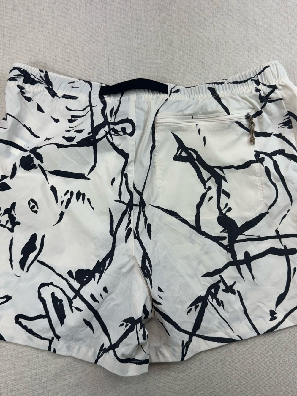 The North Face Women's Class V Pathfinder Pull-on Short Size XL White Black - Picture 13 of 13